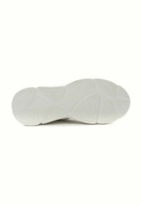 Suola di sneaker bianca con un motivo in gomma testurizzata, caratterizzata da forme curve e scanalature per una migliore aderenza e flessibilità. Finitura liscia e piatta.