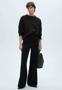 Mango WIDE WITH BUTTONS - Pantaloni - black