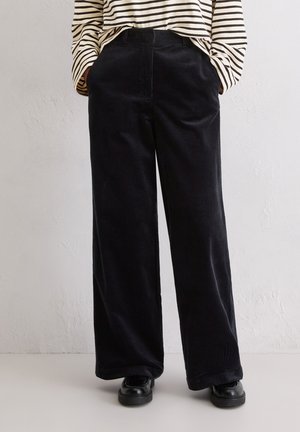 WIDE-LEG TAILORED WAISTBAND FRENCH POCKETS PATCH POCKETS - Pantalon classique - deep night blue