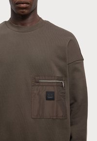 Armani Exchange Mikina - black olive