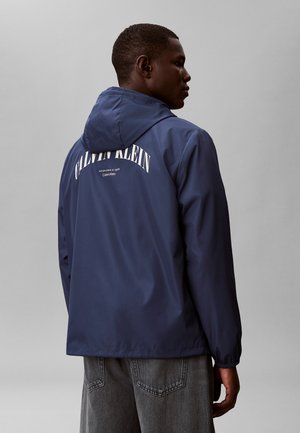 GRAPHIC LOGO HOODED COACH - Overgangsjakke - dark denim