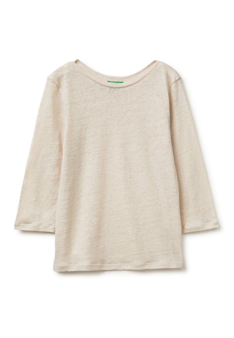 T-shirt beige à manches longues avec encolure ronde, coupe décontractée et tissu doux, présenté à plat sur un fond blanc.