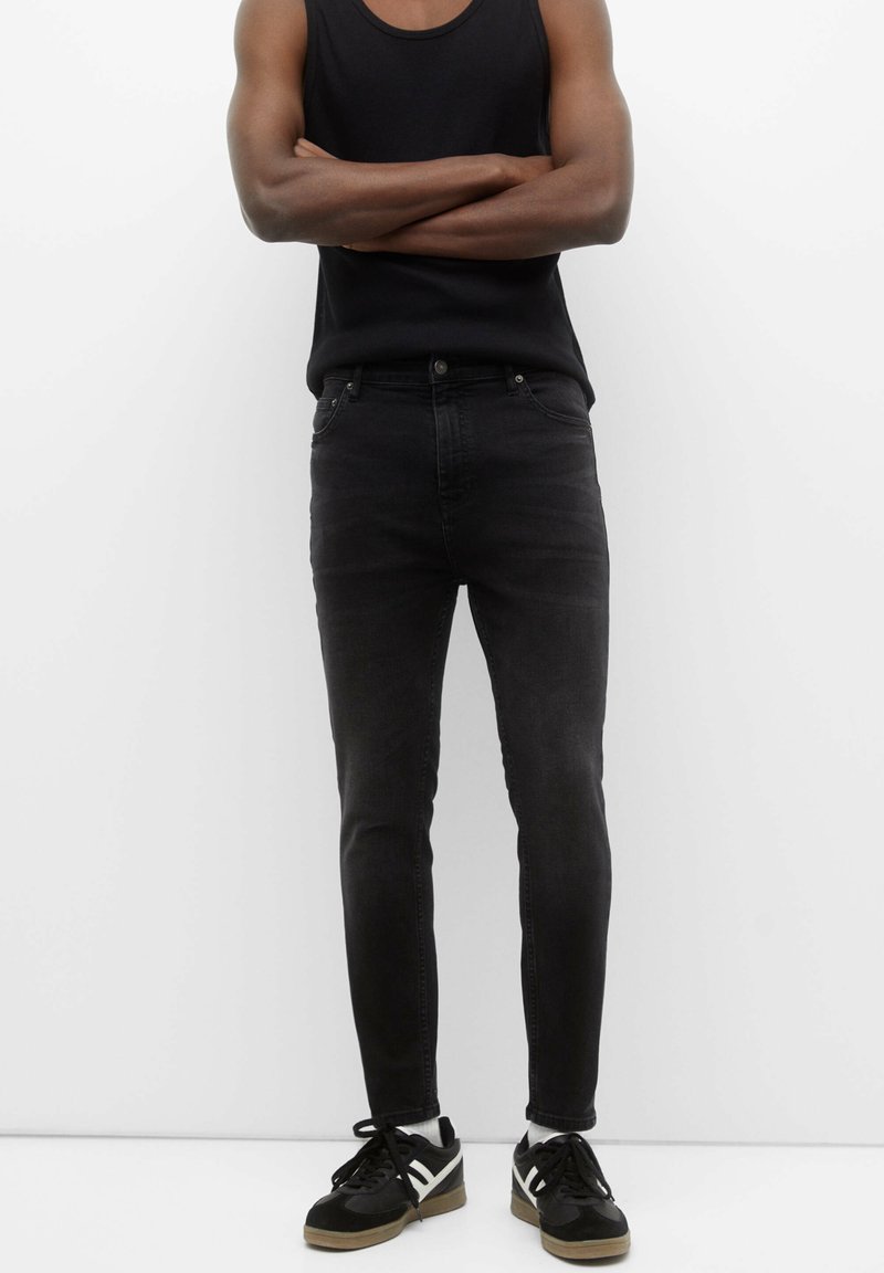 PULL&BEAR BASIC CARROT Slim fit jeans black Zalando.de