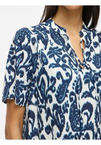VILA MINI VIMERLE V-AUSSCHNITT - Vestito casual - cloud dancer