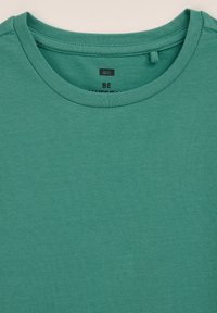 WE Fashion MET RONDE HALS - Základné tričko - green