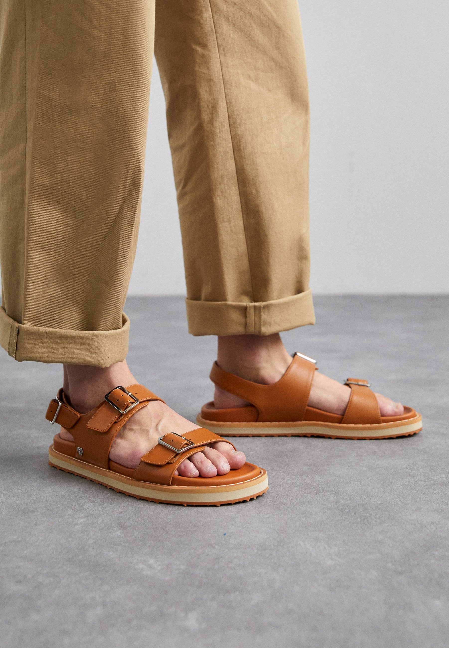 MCM COLLECTION SLIDE - Riemensandalette - cognac - Zalando.de