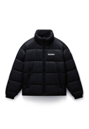 Giacca imbottita nera con colletto alto, design a trapuntatura orizzontale, tasche con zip e logo sul petto. Realizzata in materiale nylon resistente.