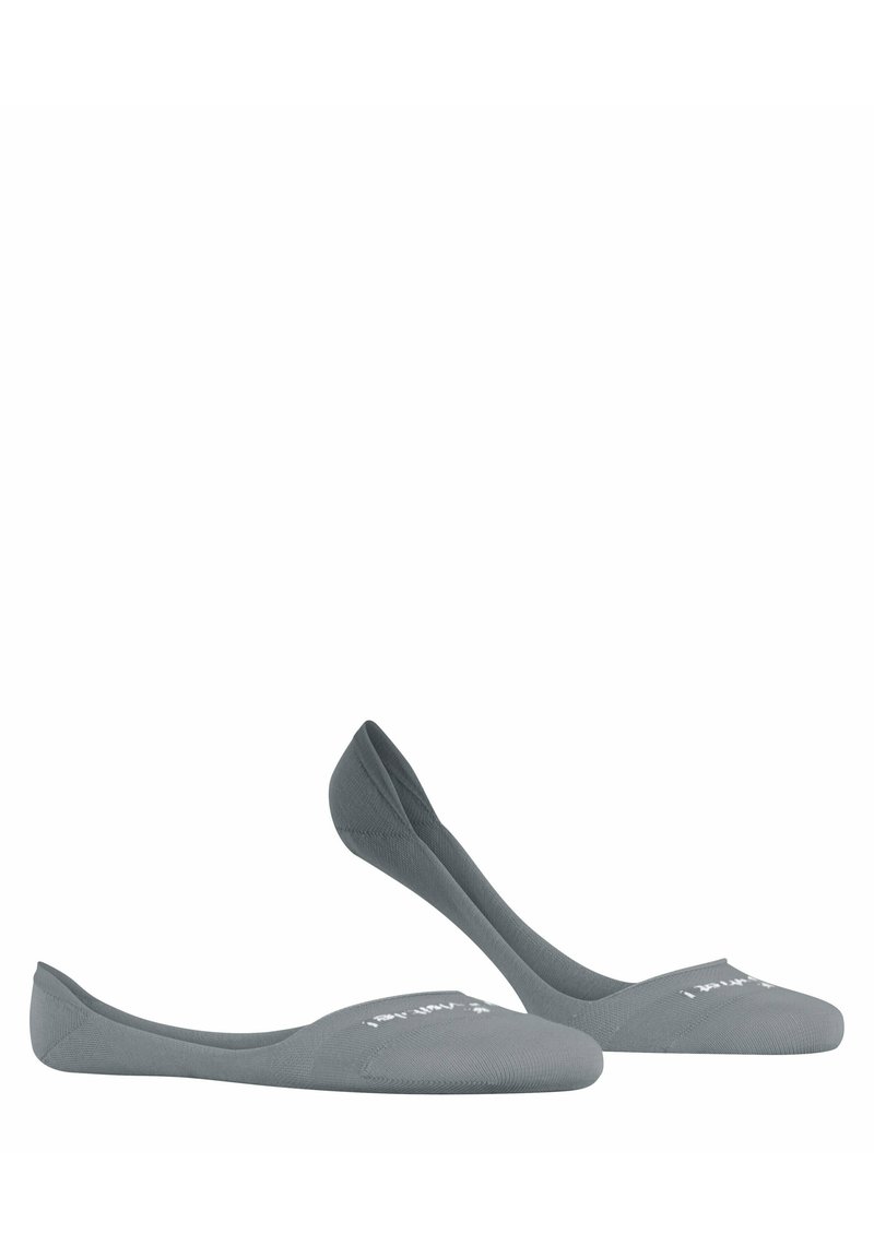 Szare skarpetki wsuwane o gładkiej fakturze, niskim kroju i subtelnym białym napisie z przodu. Elastyczny i lekki materiał.