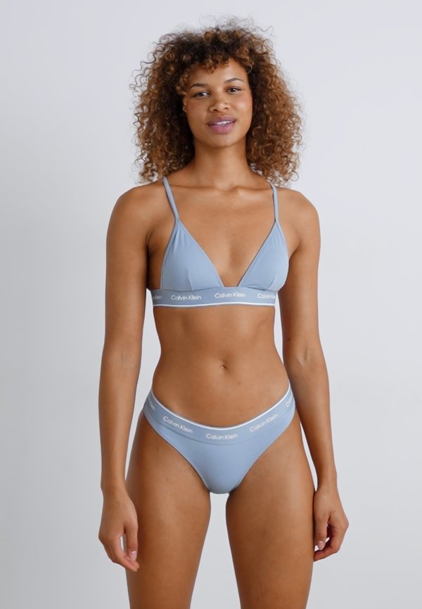 TRIANGLE - Bikini top - faded denim3
