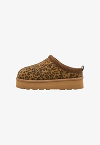 Unselected, leopard