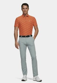 Meyer AUGUSTA GOLFBUKS - Chino - grau