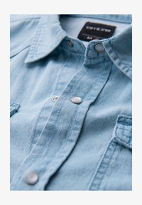 Non sélectionné, light blue