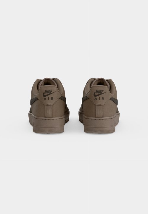 Nike AIR FORCE 1 07 LV8 - Trainers - brown/dark hazel/metallic silver-coloured — foto 4