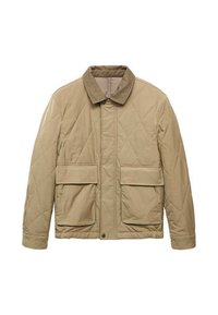 Giacca trapuntata beige con chiusura a bottone, colletto e due ampie tasche frontali. Realizzata in un tessuto liscio con una leggera imbottitura.