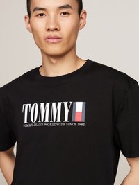 Tommy Jeans Μπλουζάκι με στάμπα - black