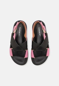 Pavement LAVA - Sandals - black/pink