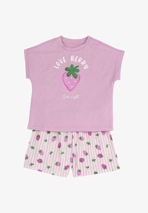 Pijama de dos piezas para niños con camiseta lavanda que presenta un gráfico de fresa y el texto "LOVE BERRY Good night", y pantalones cortos a juego con estampado de fresas.