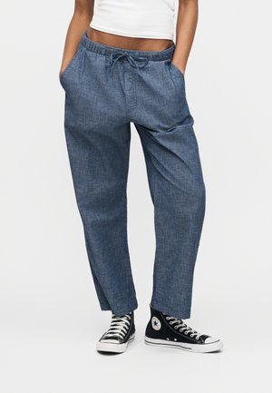 GAP EASY PANT - Παντελόνι - chambray