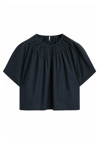 Blusa corta blu navy con dettaglio sul collo arricciato e chiusura con bottone a oblò sul retro, realizzata in tessuto leggero.