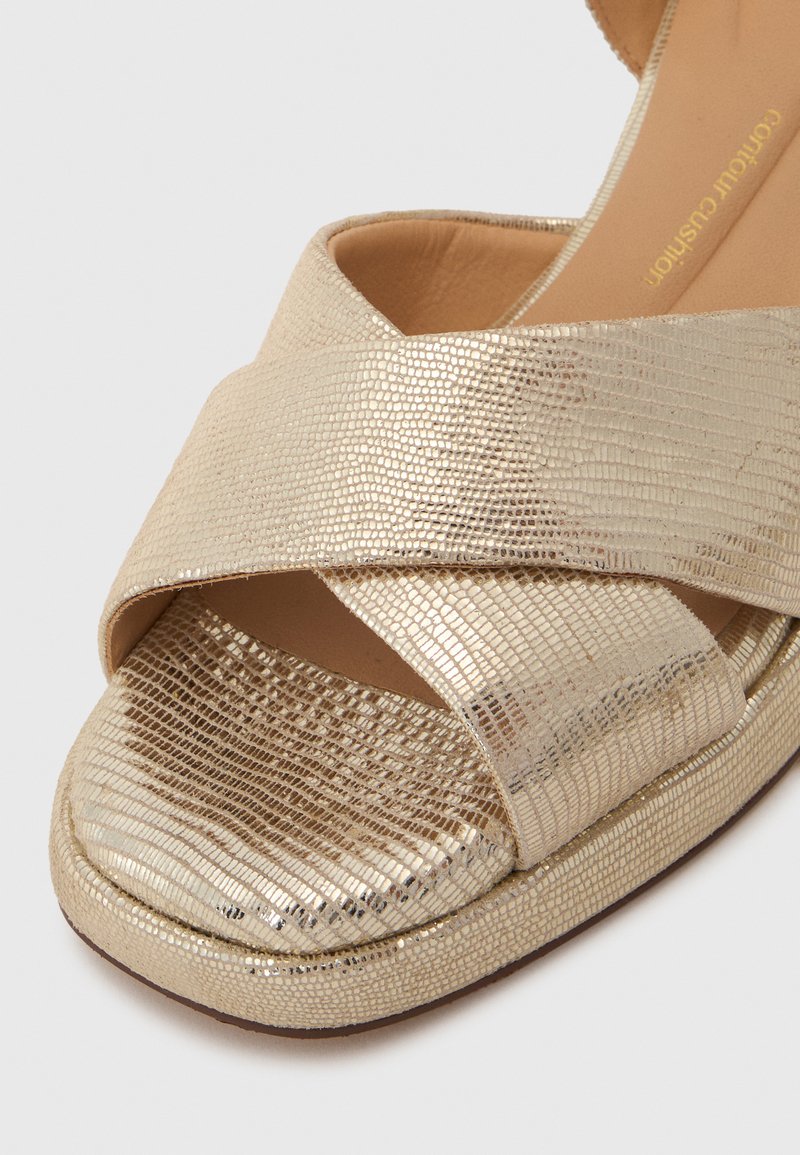 achat sandale sandales clarks femme soldes