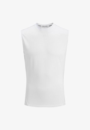 Moteriškas baltas sportinis marškinėliai be rankovių su aukštu apykaklės modeliu, subtilus "CNZ" logotipas ant krūtinės ir prekės ženklo tekstas vidinėje apykaklėje.