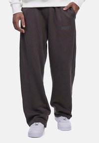 Dropsize OPEN LEG - Jogginghose - washedblack