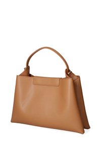 Borsa a mano in finta pelle color sabbia con design strutturato, manici superiori doppi e base piatta, caratterizzata da cuciture minime e senza hardware visibile.