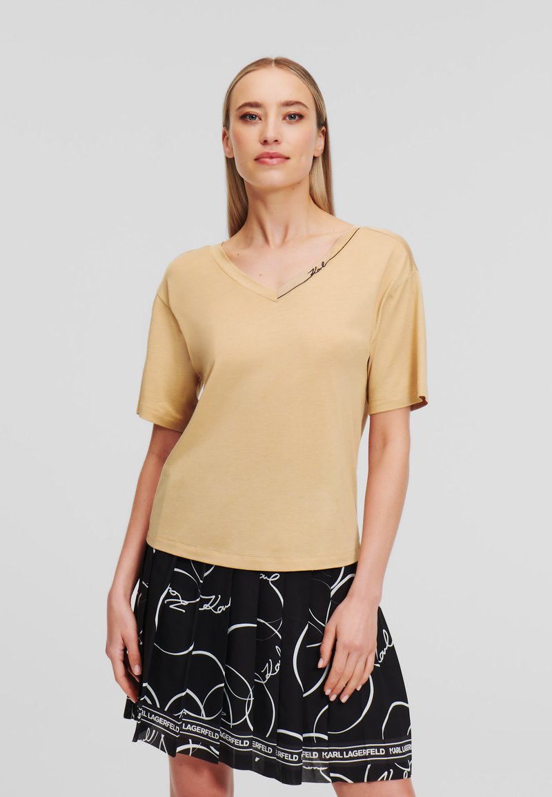 KARL LAGERFELD SIGNATURE V-NECK - Paprasti marškinėliai - beige