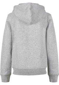 Sudadera gris con una mezcla de algodón suave, que presenta capucha, puños acanalados y dobladillo. La textura es suave con un sutil patrón jaspeado.
