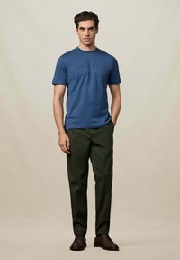 Hackett London Triko s potiskem - dark denim blue