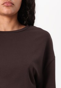 Gina Tricot SOFT TOUCH RUCHED TEE - Základné tričko - java