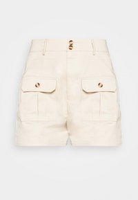 Shorts beige taille haute en coton, avec deux poches avant à rabat, deux boutons décoratifs à la ceinture et une texture lisse.