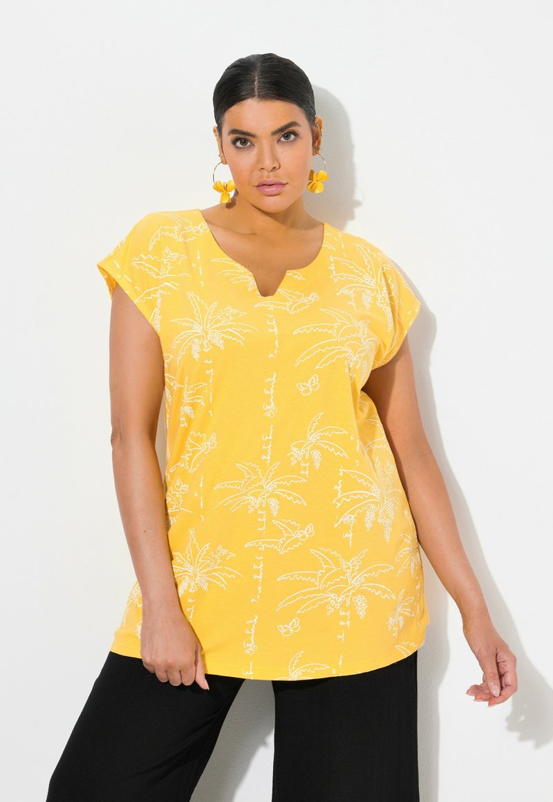 Ulla Popken PALM TREE SLEEVE - T-Shirt print - light mango