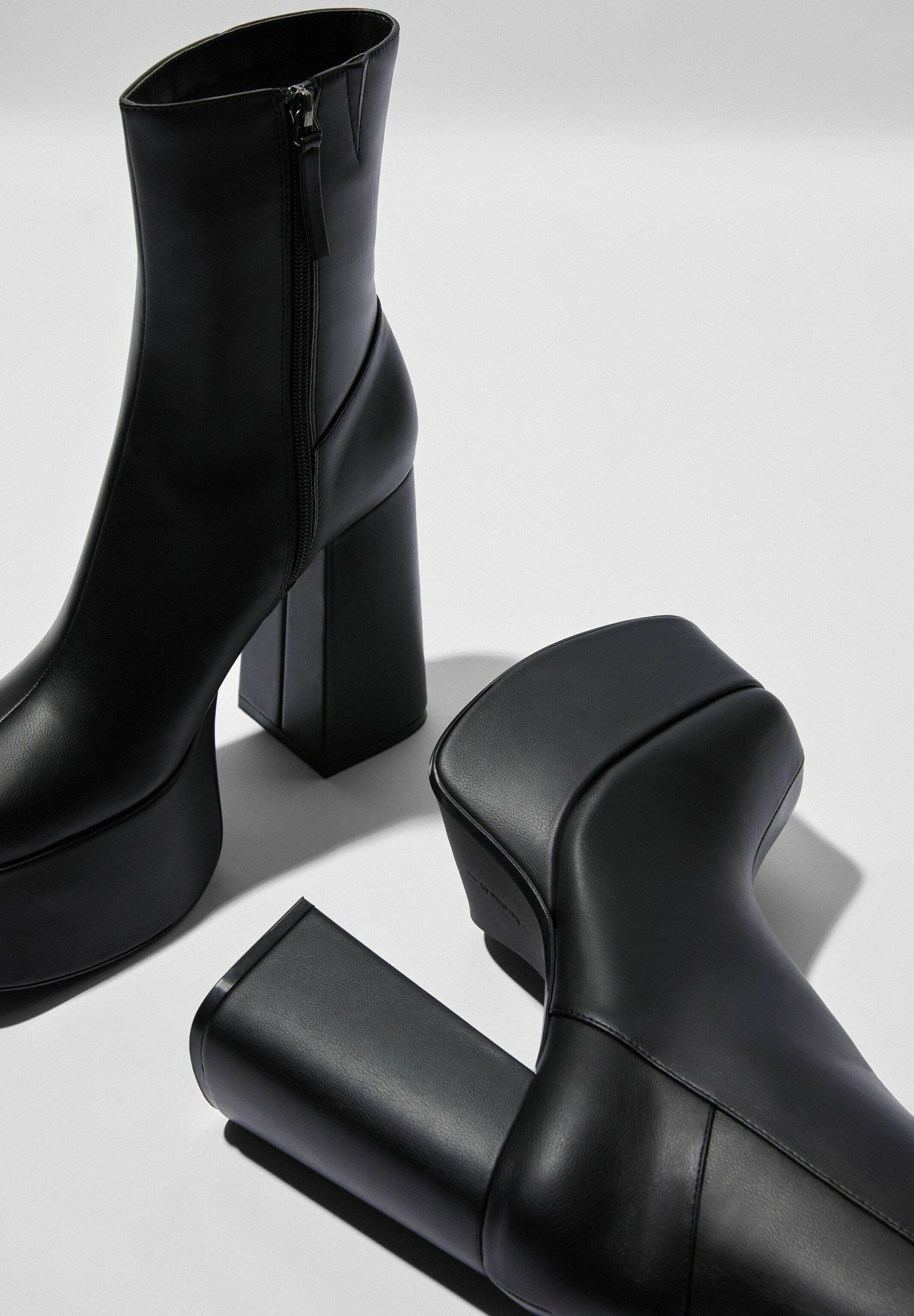 Bershka Enkellaarsjes met plateauzool - black/zwart - Zalando.be