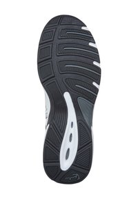 Jalatsipõhi musta, valge ja halli kummitriipudega, millel on tekstureeritud mustrid ja sooned, et tagada haarduvus ja paindlikkus.