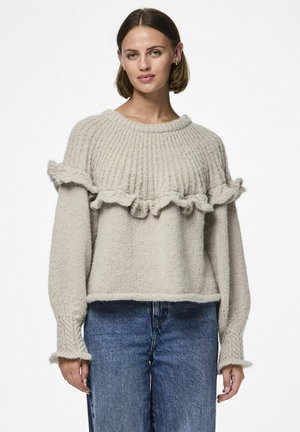 Maglione beige lavorato a maglia con scollatura acostole, sezione centrale svasata e maniche larghe con un motivo testurizzato. Realizzato in filato morbido e confortevole.