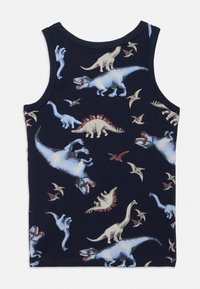 Marineblå tanktopp med fargerike dinosaurtrykk som inkluderer T. rex, brontosaurus og pterosaurer, laget av mykt, pustende materiale.