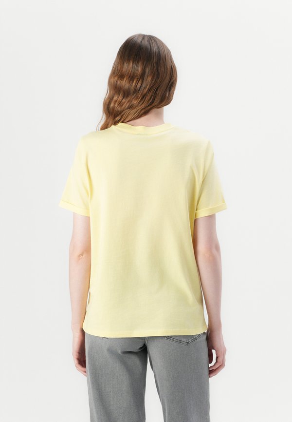 PCRIA FOLD UP SOLID TEE - Basic T-shirt - pale banana3