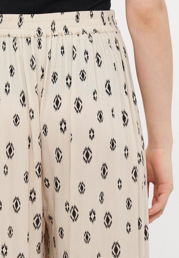 ONLCHIARA PANTS  - Trousers - pumice stone4