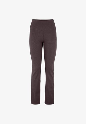 Hoch taillierte, dunkelbraune, gerippte Strickhose mit geradem Schnitt, auf einem weißen Hintergrund präsentiert.