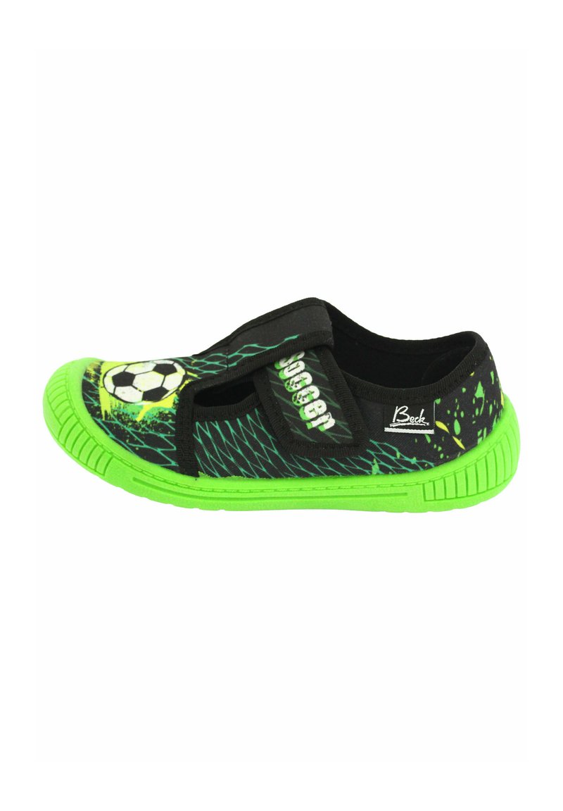 Schwarzer und lebhaft grüner Fußballschuh mit elastischem Riemen, strukturiertem Sohle und grafischen Designs, die einen Fußball und Spritzer zeigen.