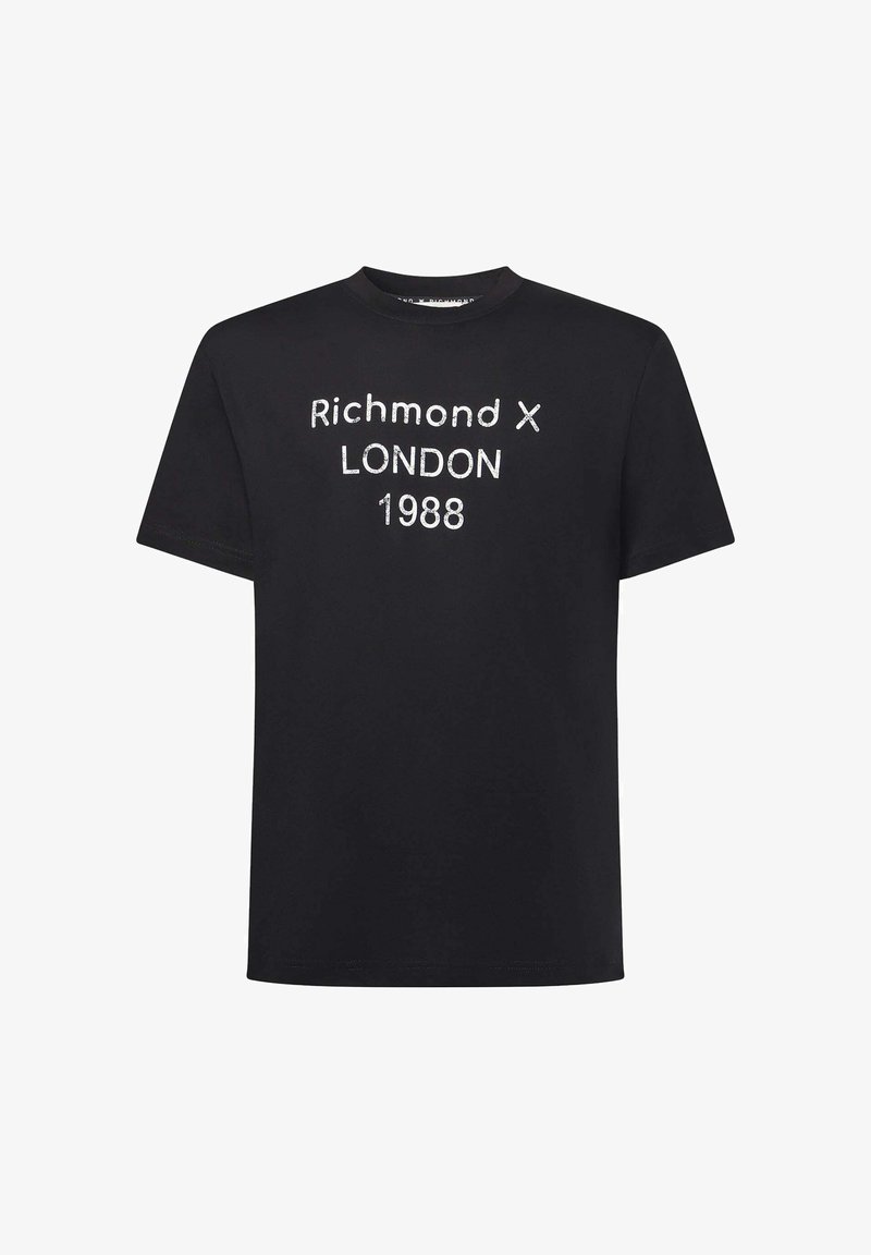 Zwarte katoenen T-shirt met witte bedrukte tekst: "Richmond X LONDON 1988". Ronde hals, korte mouwen en recht gesneden zoom.