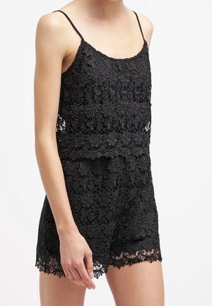 Mono - black