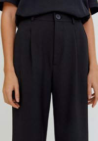 PULL&BEAR Stoffhose - black