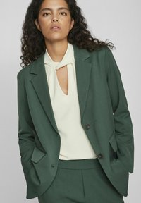 VILA LOOSE FIT - Blazer - pineneedle