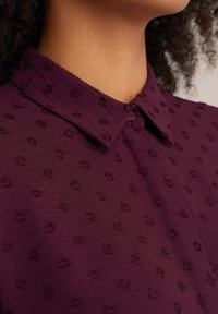 WE Fashion Gombos blúz - violet