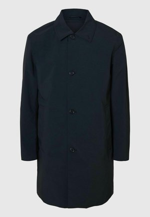 Trench coat blu navy realizzato in tessuto liscio, con chiusura frontale a bottoni, colletto a punta e tasche laterali.