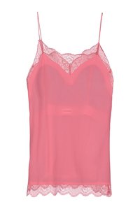 Haut caraco en dentelle rose avec fines bretelles, présentant un tissu transparent et une bordure en dentelle festonnée le long de l'ourlet et de l'encolure. Texture légère et délicate.