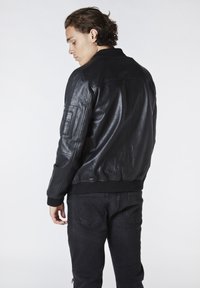 Bolongaro Trevor MA1 BOMBER - Bomberjacke - schwarz