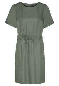 Robe à manches courtes vert olive avec un col rond, une taille froncée et un détail de lien. Le tissu semble lisse et légèrement texturé.